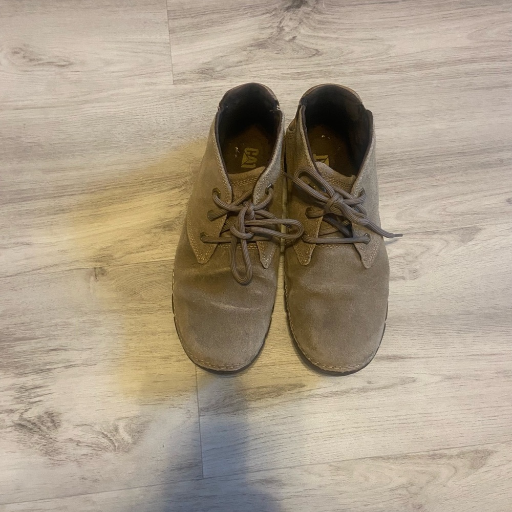 CAT Men's Tan Suede Boots